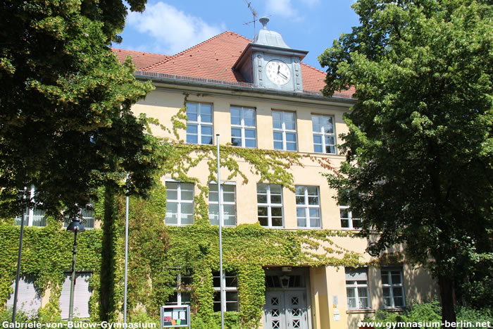 Gabriele-von-Bülow-Gymnasium Eingang